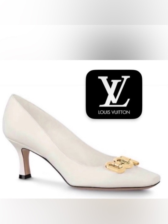 Louis Vuitton Shoes - [Louis Vuitton] Rotary Low Heel Square Pumps White Leather Women’s EU 35 / US 5